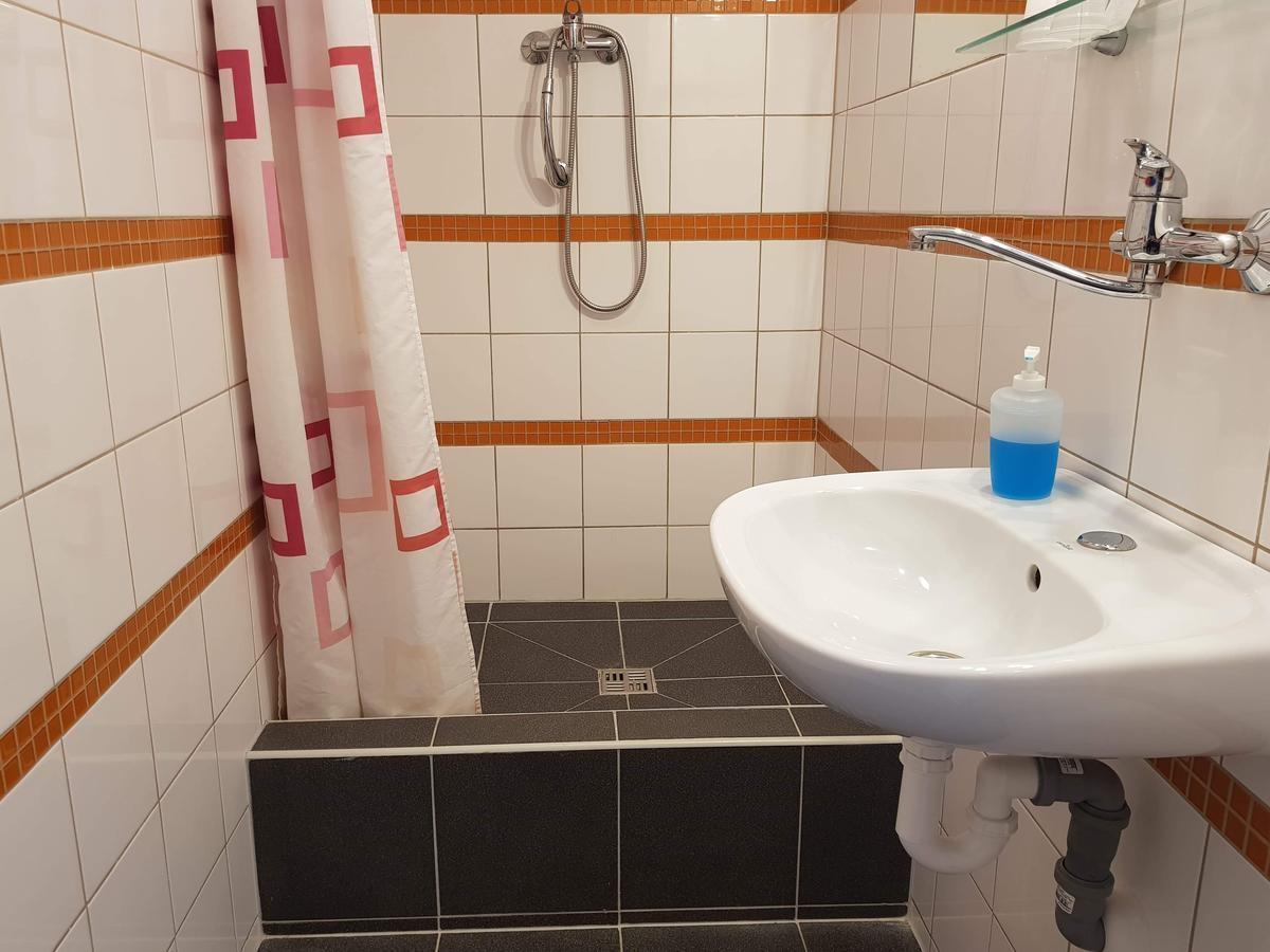 Penzion Mar Hradec Kralove Luaran gambar