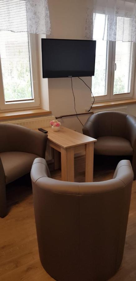Penzion Mar Hradec Kralove Luaran gambar